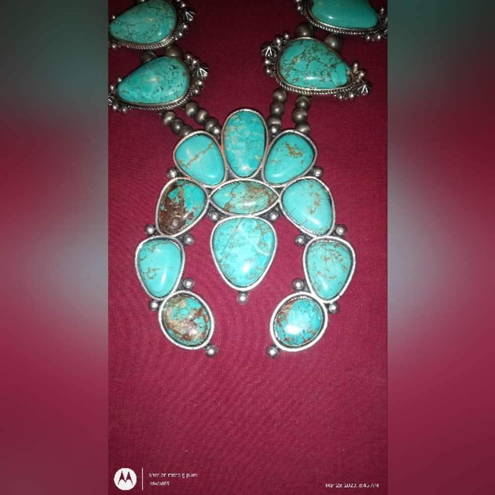 American Indian Turquoise necklace squash blossom style silver